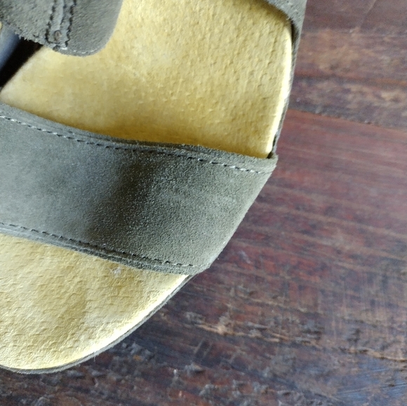 Apepazza Sage Olive Alabastro Green Suede Heels Size 6.5 - Picture 11 of 11